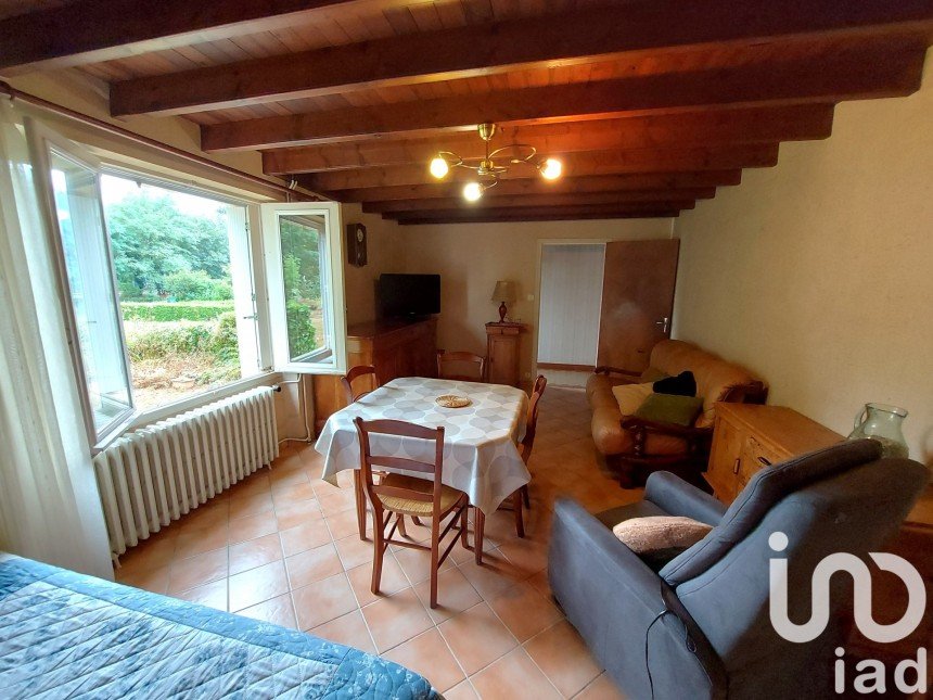 Traditional house 4 rooms of 124 m² in Mouchamps (85640)