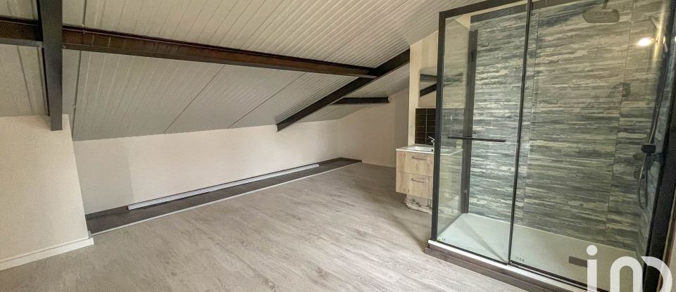 Pavillon 4 pièces de 100 m² à Saint-Martin-de-Valgalgues (30520)