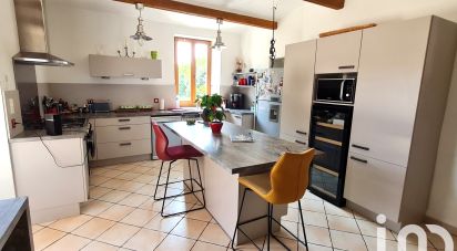 House 6 rooms of 215 m² in Loriol-sur-Drôme (26270)