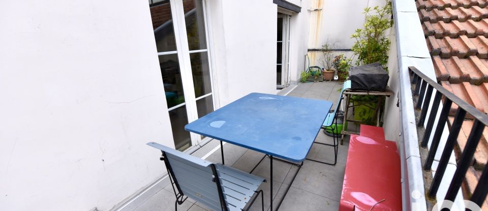 Triplex 4 rooms of 98 m² in Montreuil (93100)