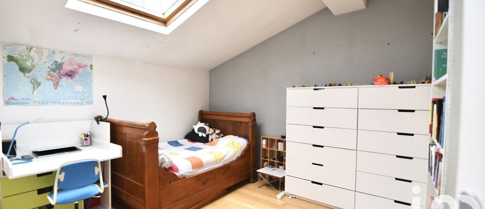 Triplex 4 pièces de 98 m² à Montreuil (93100)