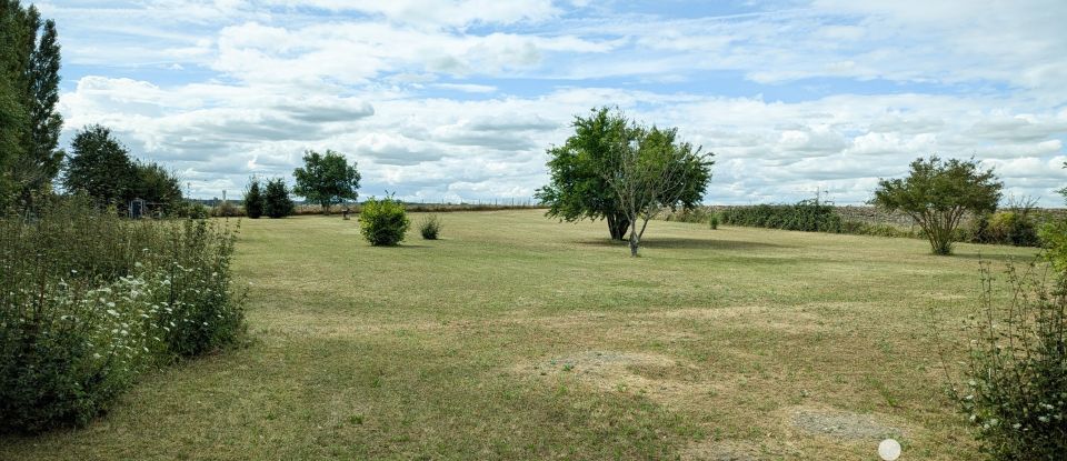 Maison traditionnelle 4 pièces de 95 m² à Vennecy (45760)