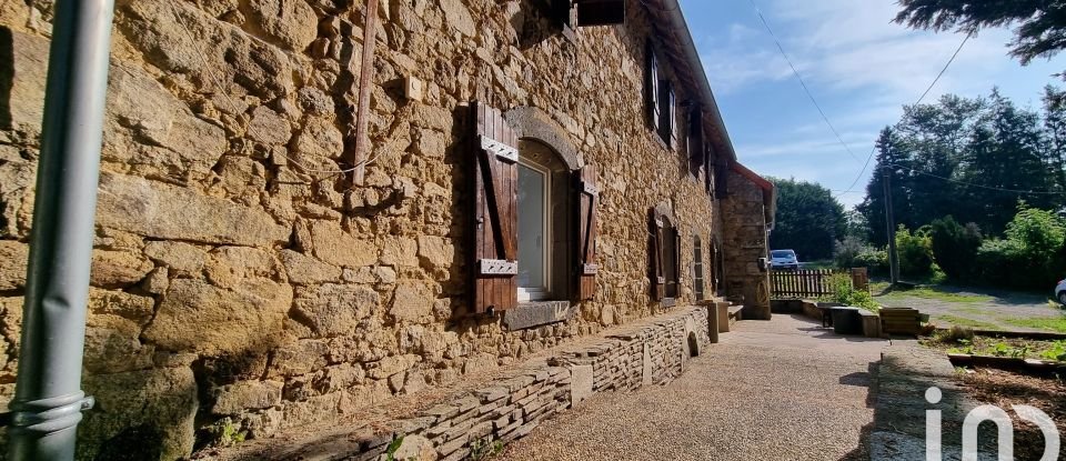 Traditional house 5 rooms of 148 m² in Pouzol (63440)