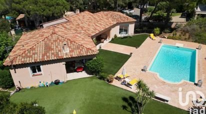 Traditional house 5 rooms of 215 m² in Sainte-Maxime (83120)