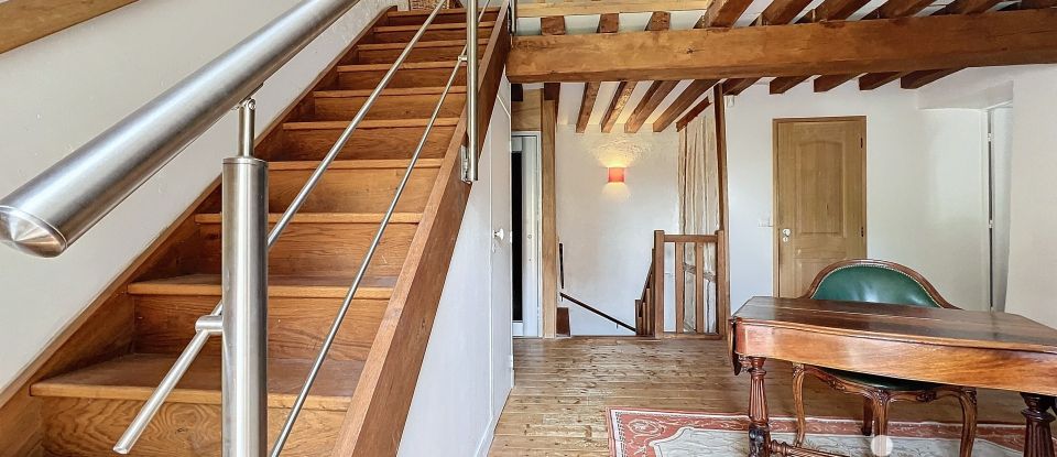 Maison 3 pièces de 100 m² à Mézy-sur-Seine (78250)