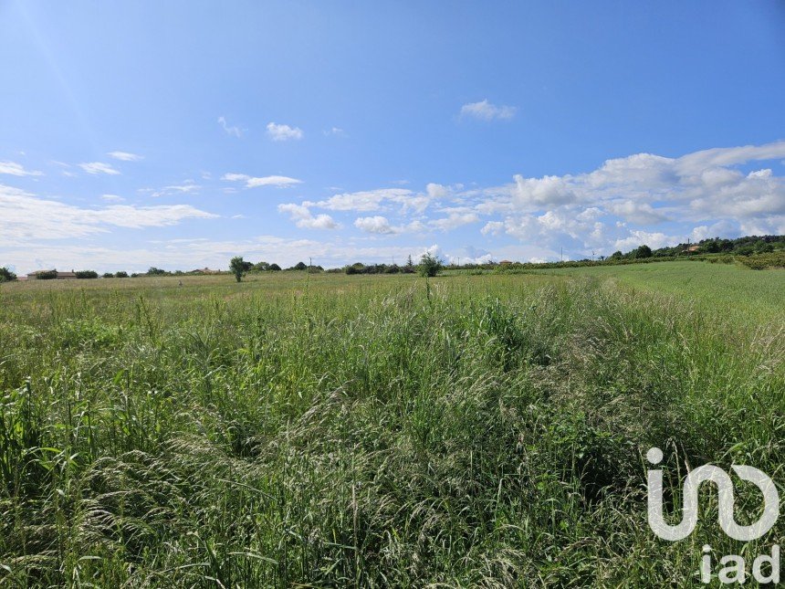 Land of 1,638 m² in Saint-Jeure-d'Ay (07290)