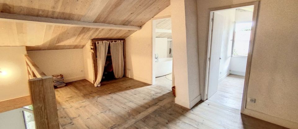 Maison 7 pièces de 140 m² à Soustons (40140)