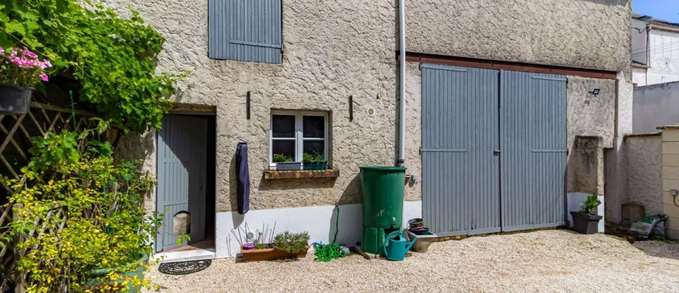 House 7 rooms of 250 m² in Flins-sur-Seine (78410)