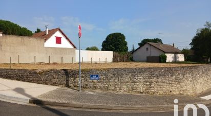 Land of 972 m² in Usson-du-Poitou (86350)