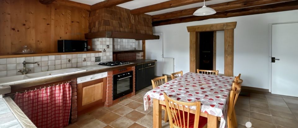 Farm 8 rooms of 223 m² in Passy (74190)