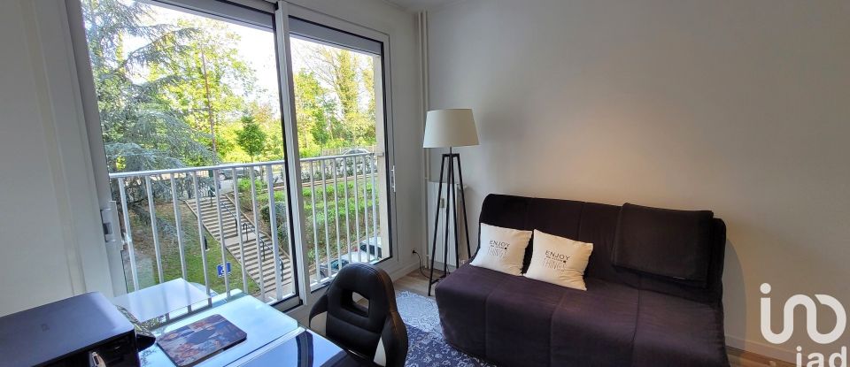 Apartment 4 rooms of 71 m² in Poissy (78300)