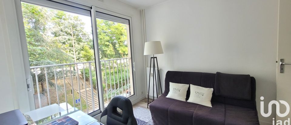 Apartment 4 rooms of 71 m² in Poissy (78300)