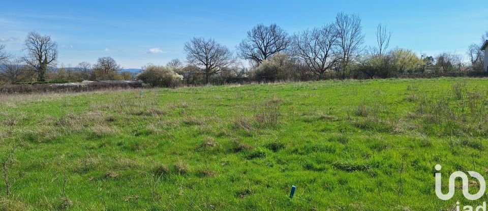 Terrain de 900 m² à Mizérieux (42110)