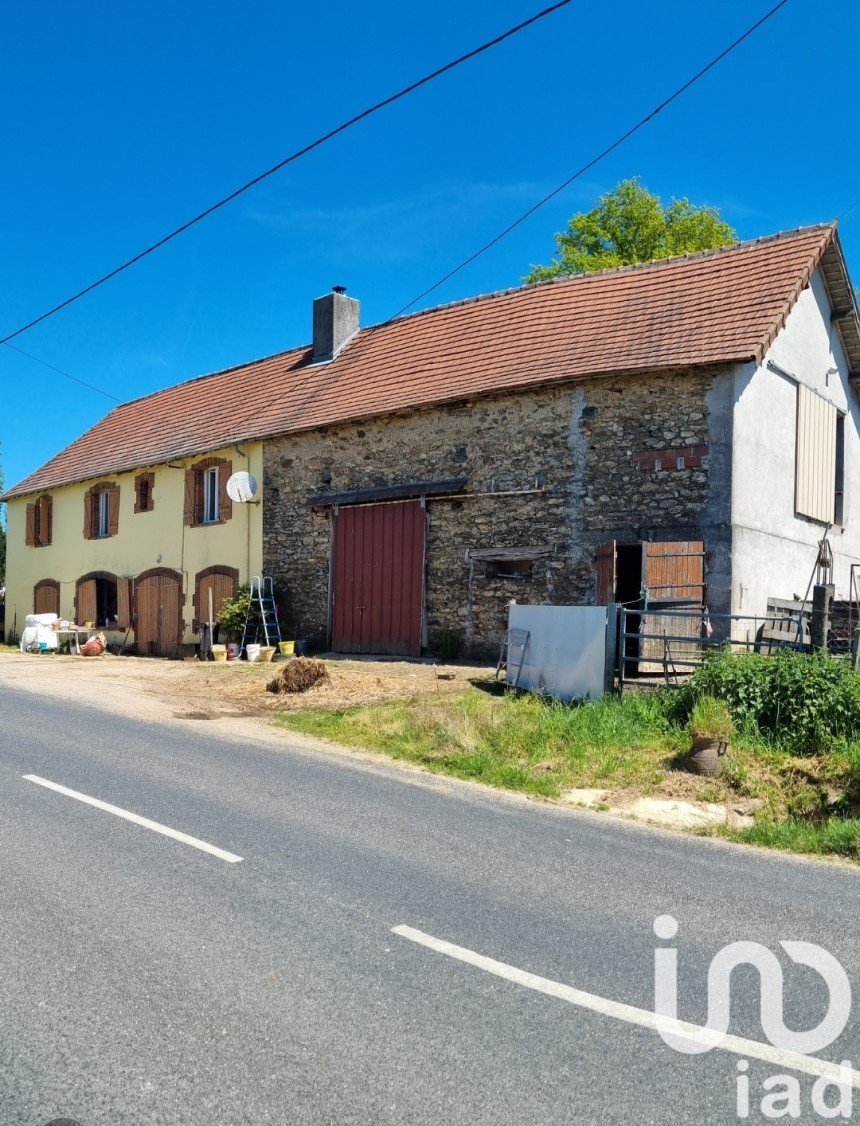 House 4 rooms of 75 m² in Lubersac (19210)