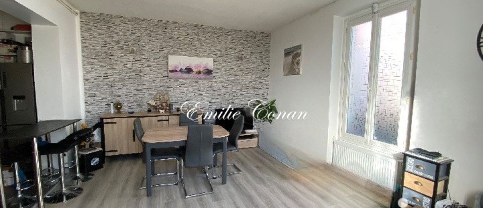 Town house 5 rooms of 97 m² in Couilly-Pont-aux-Dames (77860)