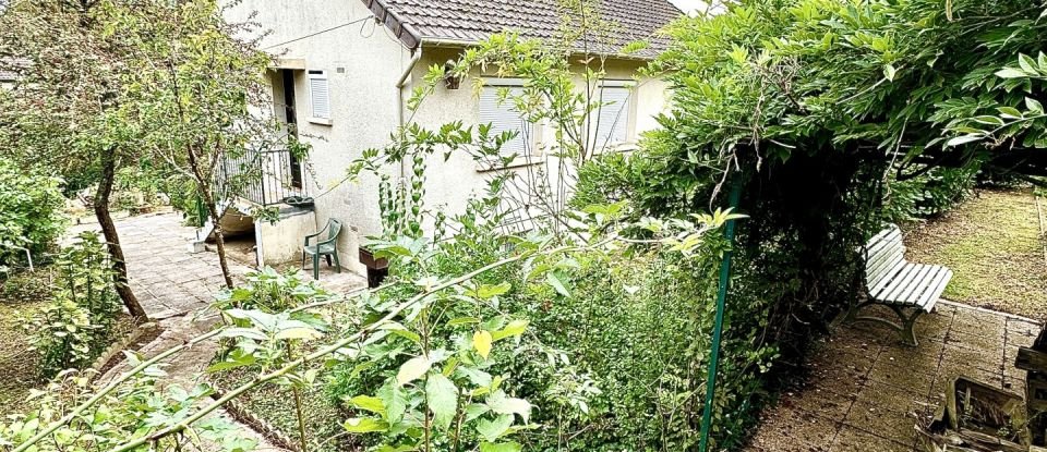 Maison 6 pièces de 85 m² à Saint-Arnoult-en-Yvelines (78730)