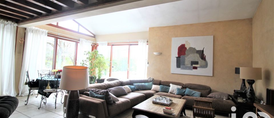 Mas 7 rooms of 246 m² in La Bégude-de-Mazenc (26160)