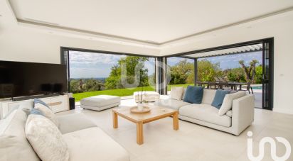 Maison d’architecte 5 pièces de 260 m² à Roquefort-les-Pins (06330)