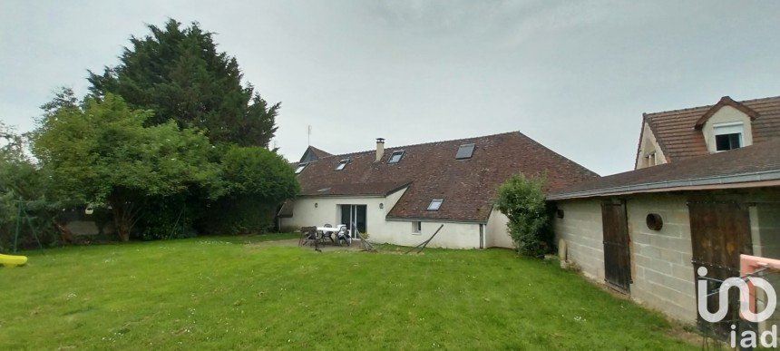 Village house 6 rooms of 140 m² in Montigny-le-Chartif (28120)