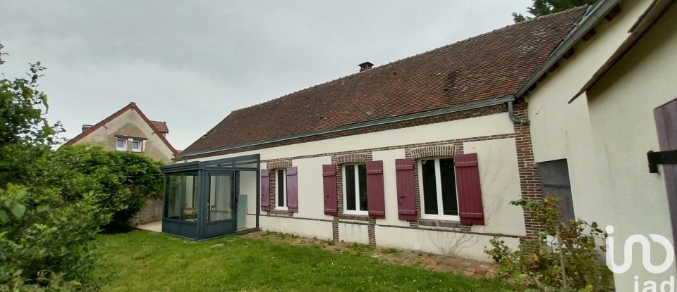 Village house 6 rooms of 140 m² in Montigny-le-Chartif (28120)