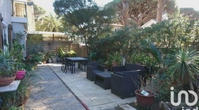 House 5 rooms of 123 m² in Hyères (83400)