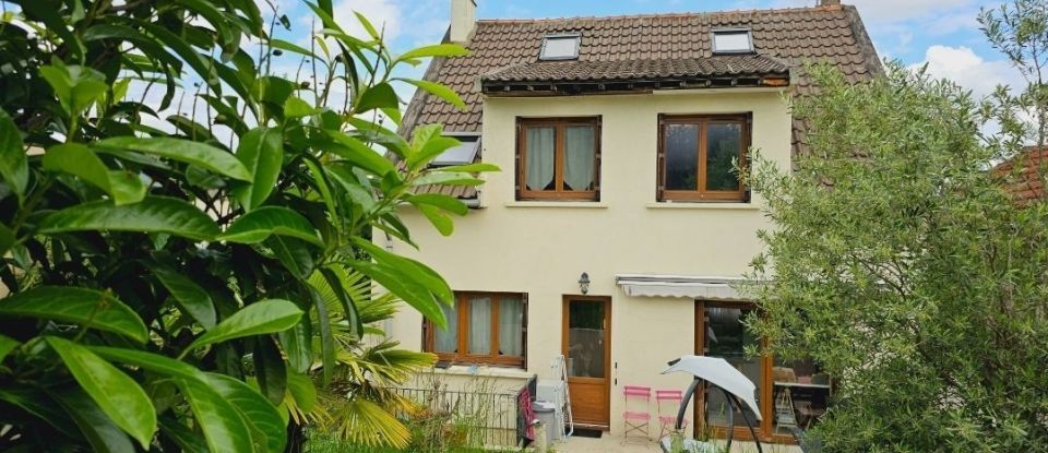 Maison 7 pièces de 190 m² à Noisy-le-Sec (93130)