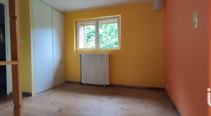 Country house 5 rooms of 75 m² in Bressuire (79300)