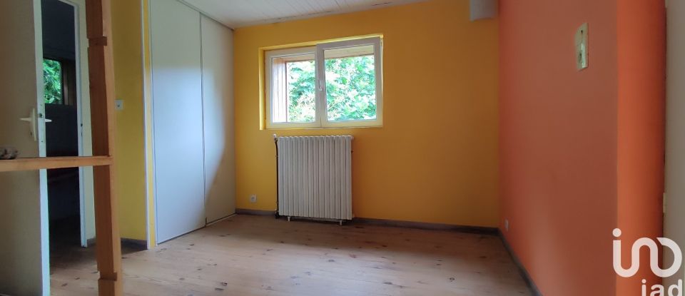 Maison de campagne 5 pièces de 75 m² à Bressuire (79300)