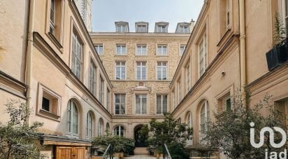 Duplex 5 rooms of 104 m² in Paris (75011)