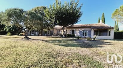 Traditional house 8 rooms of 247 m² in L'Isle-sur-la-Sorgue (84800)