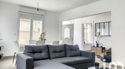 Town house 5 rooms of 135 m² in Mézières-sur-Seine (78970)