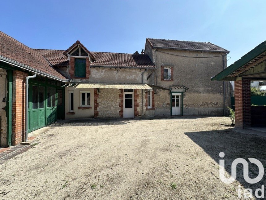 Maison 4 pièces de 104 m² à Mont-près-Chambord (41250)