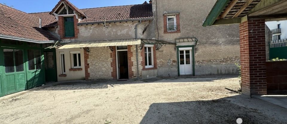 House 4 rooms of 104 m² in Mont-près-Chambord (41250)