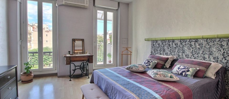 Apartment 4 rooms of 103 m² in Marseille (13007)