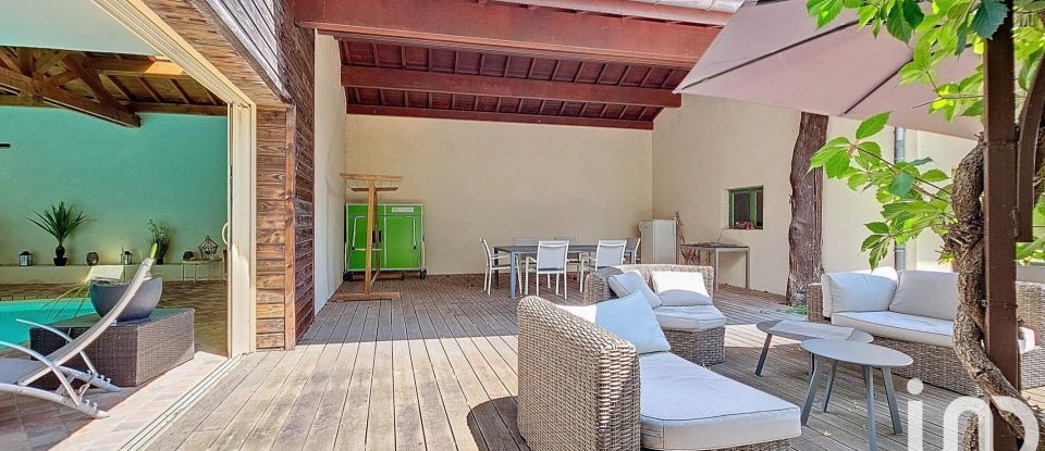 Maison 10 pièces de 277 m² à Roussillon (38150)