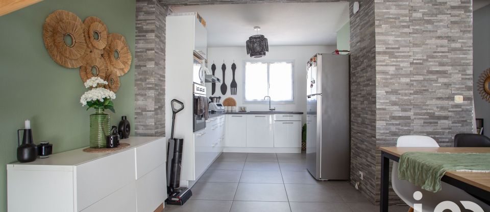 Maison 3 pièces de 70 m² à Morières-lès-Avignon (84310)