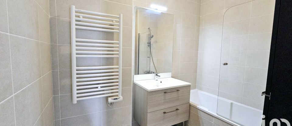 Appartement 4 pièces de 81 m² à Marseille (13008)