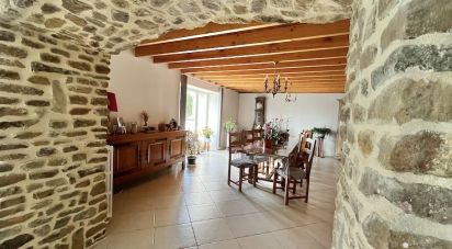 House 7 rooms of 235 m² in Le Plessis-Lastelle (50250)