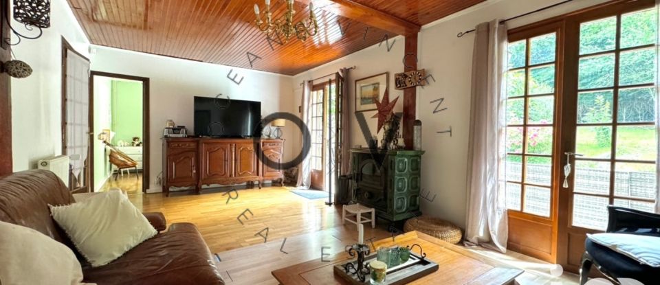 Traditional house 7 rooms of 145 m² in Bazemont (78580)