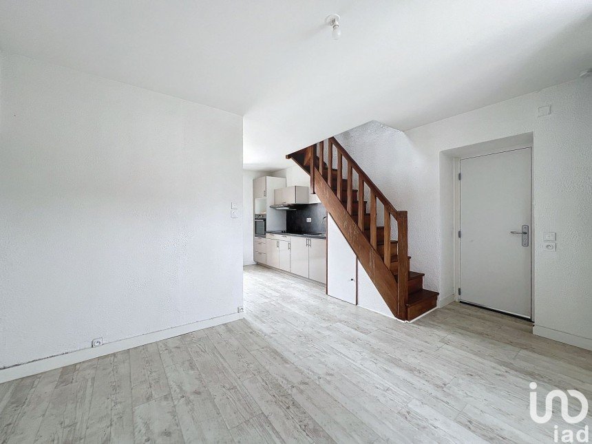 Appartement 2 pièces de 47 m² à Vert-le-Petit (91710)