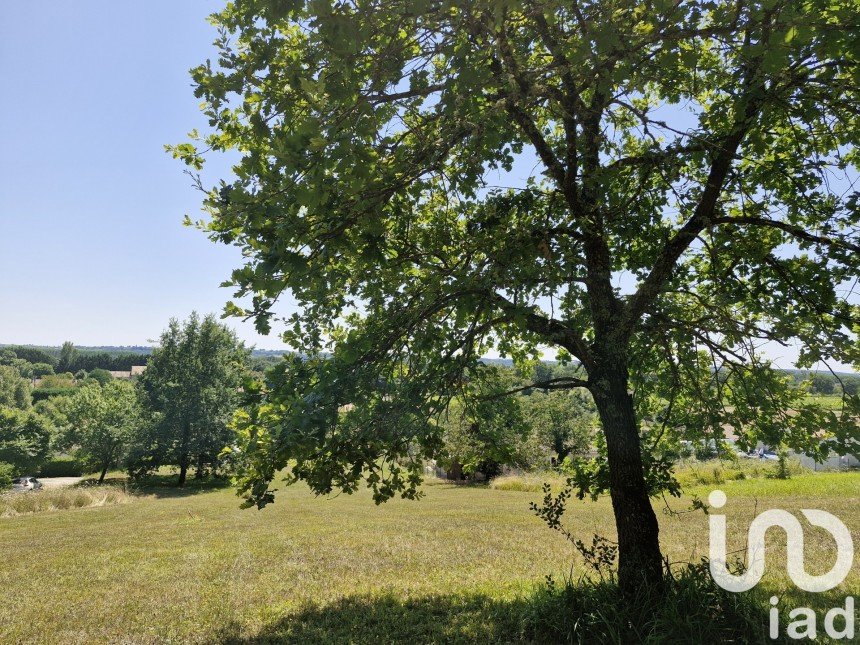 Land of 2,050 m² in Montcaret (24230)