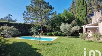 House 6 rooms of 127 m² in Loriol-du-Comtat (84870)