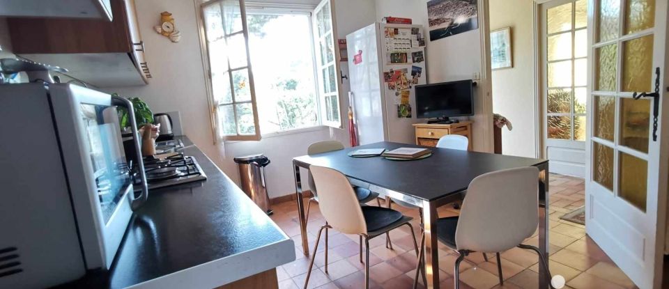 Maison 6 pièces de 127 m² à Loriol-du-Comtat (84870)