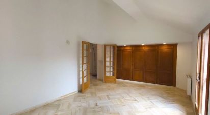 Apartment 5 rooms of 96 m² in Buc (78530)