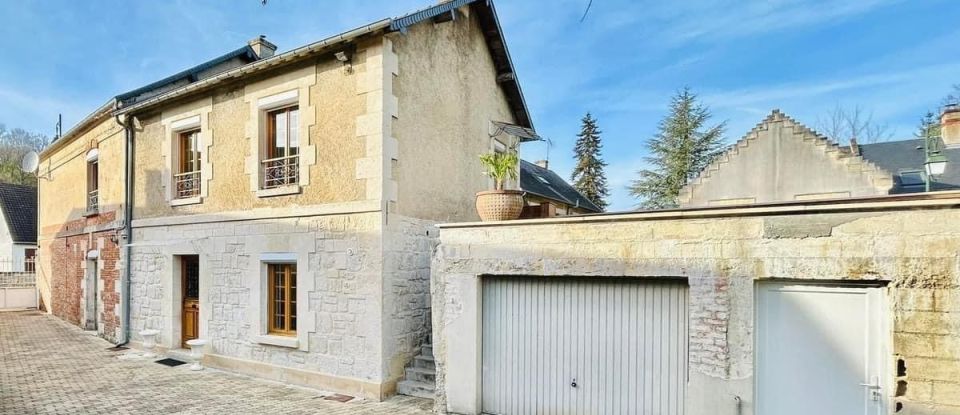 Maison 6 pièces de 175 m² à Laversine (02600)