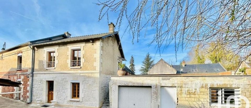 Maison 6 pièces de 175 m² à Laversine (02600)