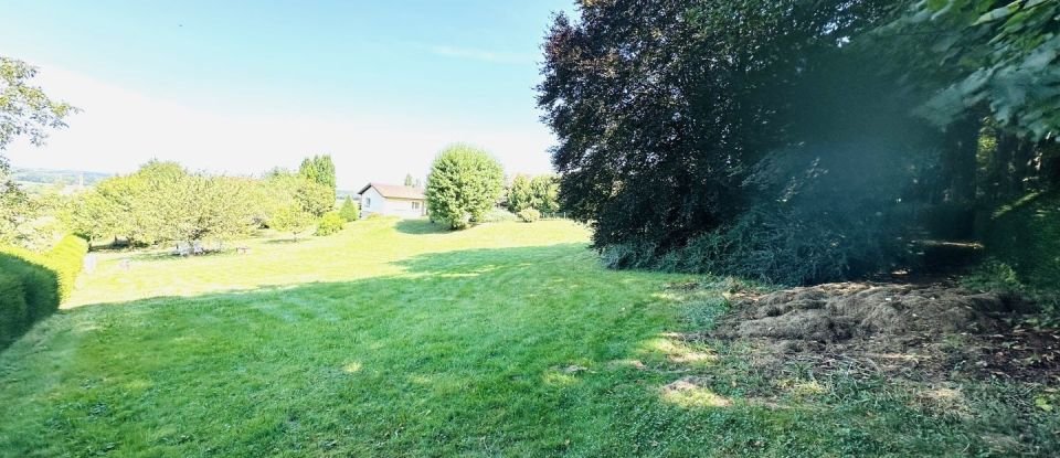 Land of 2,500 m² in Ferrette (68480)