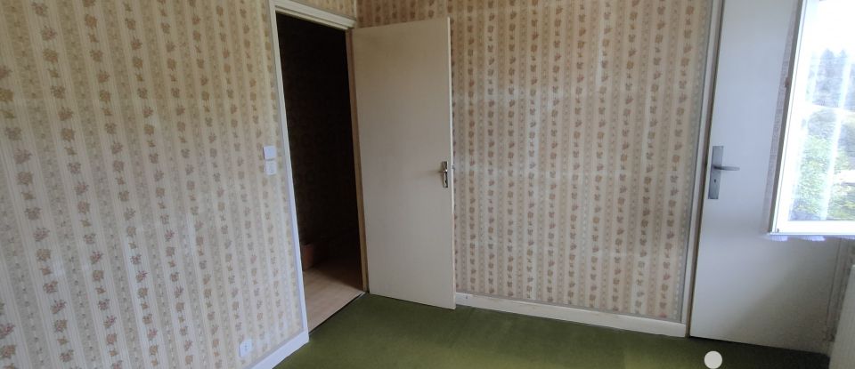 Maison 7 pièces de 90 m² à Aubusson (23200)