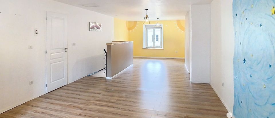 Maison 4 pièces de 97 m² à Châteauvillain (52120)