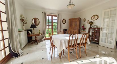 House 5 rooms of 185 m² in Villenave-d'Ornon (33140)